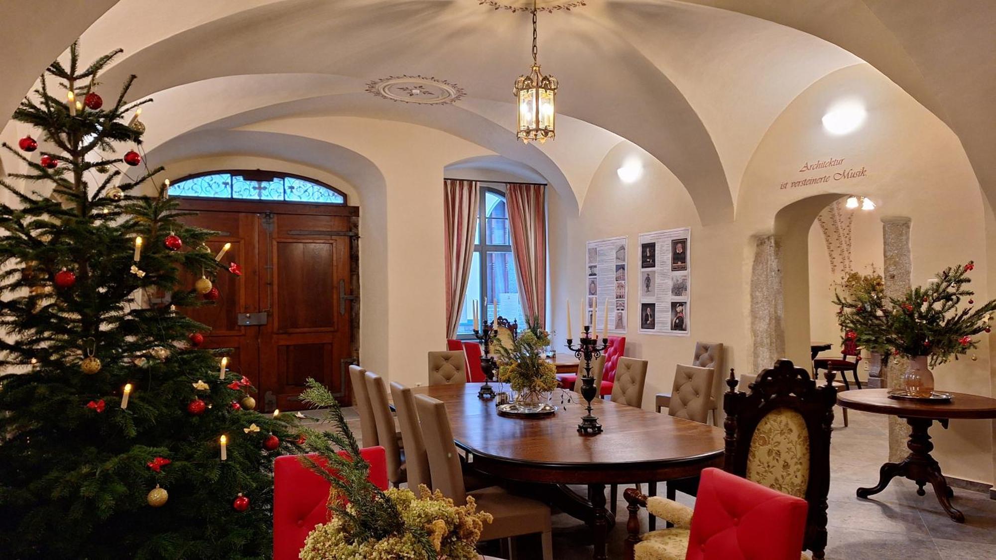 Apartment Stadtpalais Familien-suite 4 Mit Galerie Maximal 6 Personen Bautzen