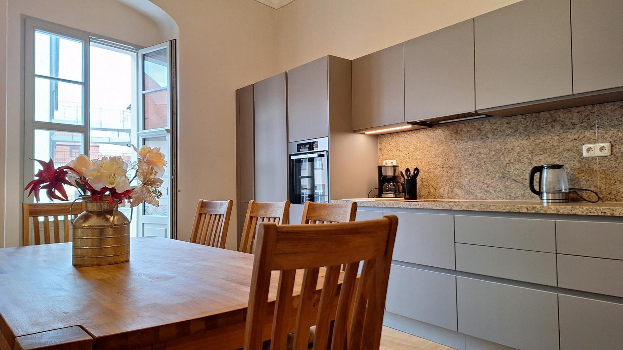 Stadtpalais Familien-suite 4 Mit Galerie Maximal 6 Personen Apartment *